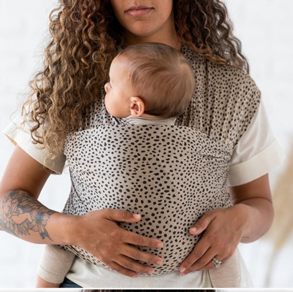 Solly baby wrap in spotted print